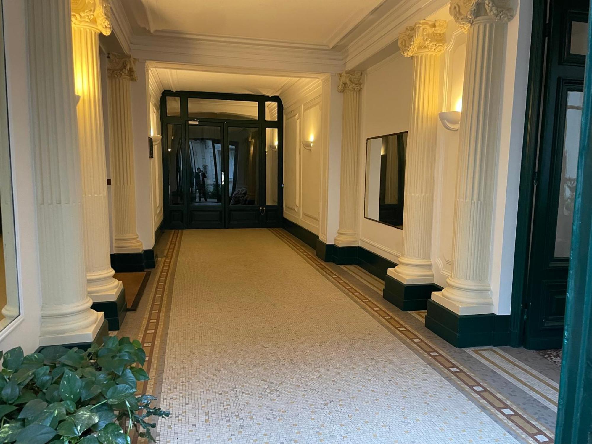 Апартаменты Magnifique Studio Champs-Elysee Париж Экстерьер фото